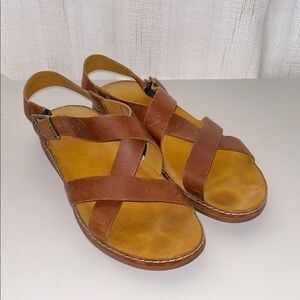 Chaco Women's 9 Brown Leather Cushioned‎ Crisscross Wayfarer Sandal